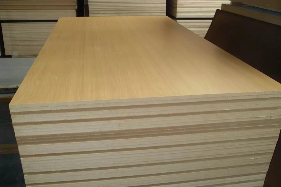 Gỗ MFC và MDF cái nào tốt hơn